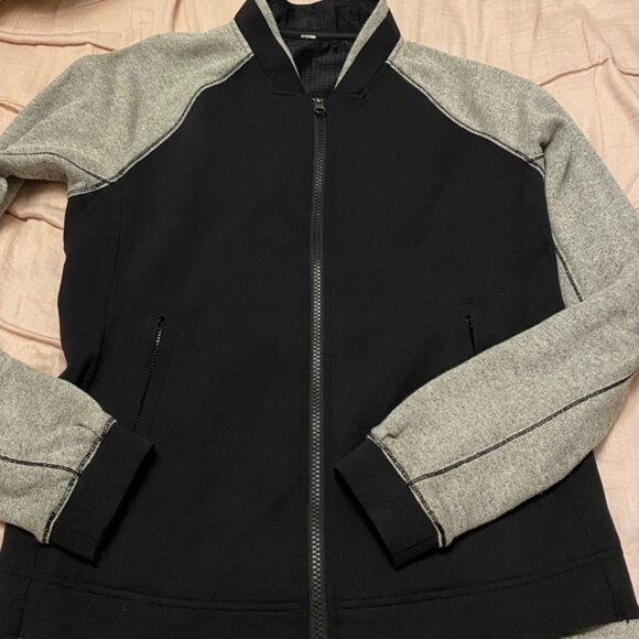 lululemon athletica Jackets & Blazers - Lululemon bomber jacket